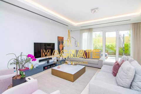 Vila v Al Barsha, Dubai, SAE 4 ložnice, 393 m² Č.: 50261 - fotografie 10