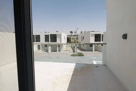 JANUSIA v Akoya, Dubai, SAE Č.: 61549 - fotografie 5