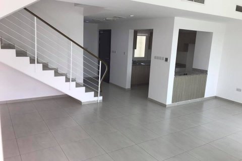 Řadový dům v Al Ghadeer, Abu Dhabi, SAE 2 ložnice, 124 m² Č.: 67778 - fotografie 5