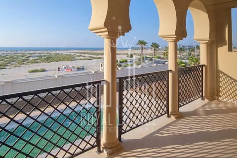 Vila na Saadiyat Island, Abu Dhabi, SAE 5 ložnice, 2267 m² Č.: 74982 - fotografie 7