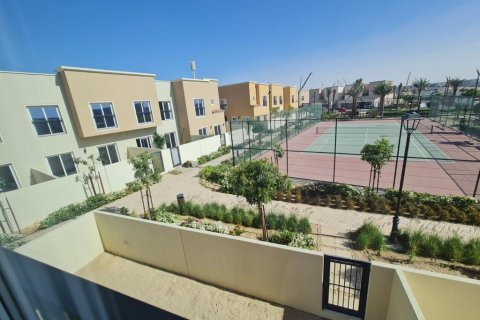 Řadový dům v Dubai Land, Dubai, SAE 4 ložnice, 2476 m² Č.: 79849 - fotografie 8