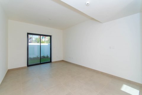 Řadový dům v Al Ghadeer, Abu Dhabi, SAE 2 ložnice, 124 m² Č.: 76472 - fotografie 2