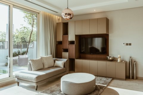 Villa til salg i Dubai, UAE 4 soveværelser, 360 kvm № 7099 - foto 5