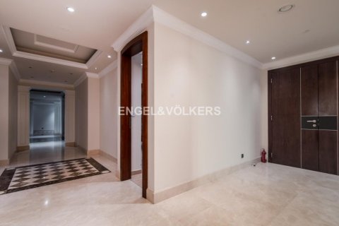 Apartment til salg i Dubai Marina, Dubai, UAE 585.28 kvm № 18376 - foto 14