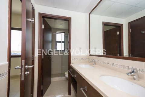 Villa til salg i Reem, Dubai, UAE 3 soveværelser, 202.53 kvm № 17845 - foto 12