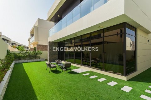 Villa til salg i DAMAC Hills (Akoya by DAMAC), Dubai, UAE 5 soveværelser, 433.48 kvm № 18218 - foto 15