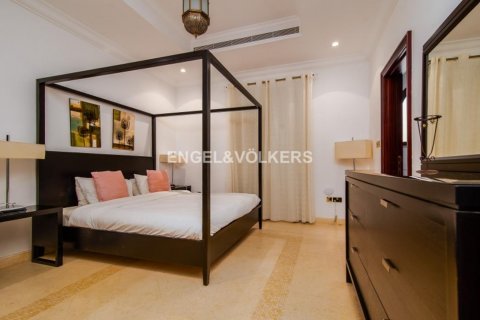 Villa til salg i Palm Jumeirah, Dubai, UAE 6 soveværelser, 1245.26 kvm № 20191 - foto 10