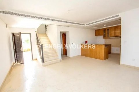 Villa til salg i Serena, Dubai, UAE 3 soveværelser, 175.31 kvm № 18526 - foto 2