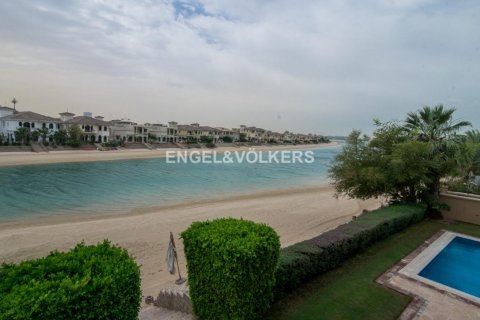 Villa til salg i Palm Jumeirah, Dubai, UAE 6 soveværelser, 1245.26 kvm № 20191 - foto 4