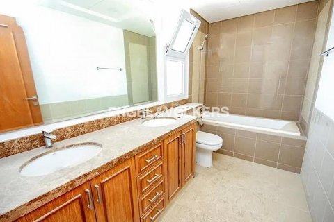 Villa til salg i Serena, Dubai, UAE 3 soveværelser, 175.31 kvm № 18526 - foto 11