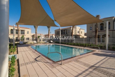 Villa til salg i Serena, Dubai, UAE 3 soveværelser, 175.31 kvm № 18526 - foto 14