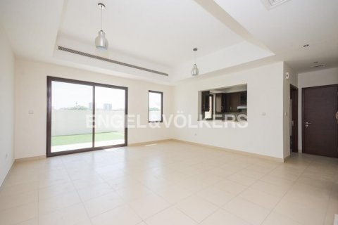 Villa til salg i Reem, Dubai, UAE 3 soveværelser, 202.53 kvm № 17845 - foto 2