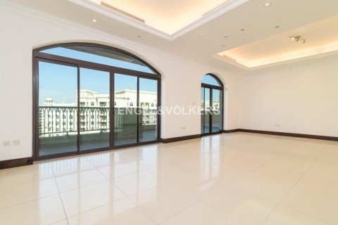 Penthouse til salg i Palm Jumeirah, Dubai, UAE 3 soveværelser, 412.67 kvm № 18479 - foto 3