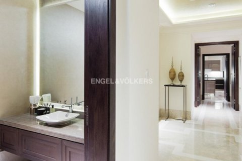 Penthouse til salg i Dubai, UAE 4 soveværelser, 617.80 kvm № 27811 - foto 14