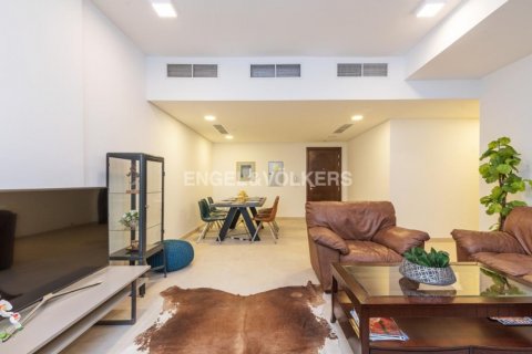 Apartment til salg i Al Furjan, Dubai, UAE 3 soveværelser, 177.72 kvm № 21006 - foto 18