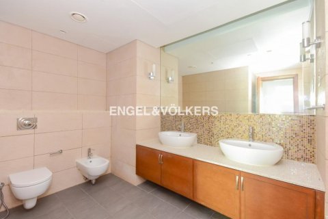Apartment til salg i Palm Jumeirah, Dubai, UAE 3 soveværelser, 226.59 kvm № 27786 - foto 12