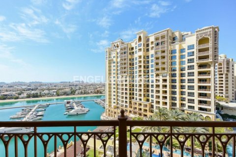 Apartment til leje i Palm Jumeirah, Dubai, UAE 2 soveværelser, 162.21 kvm № 21721 - foto 2