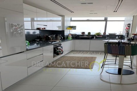 Apartment til salg i Downtown Dubai (Downtown Burj Dubai), Dubai, UAE 2 soveværelser, 153.85 kvm № 40464 - foto 4