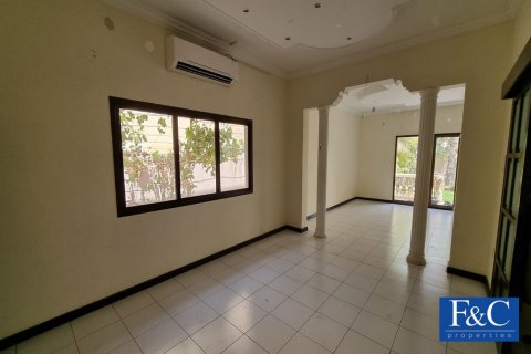 Villa til leje i Jumeirah, Dubai, UAE 4 soveværelser, 557.4 kvm № 44922 - foto 11