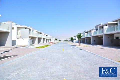 Villa til salg i Dubai, UAE 3 soveværelser, 112.2 kvm № 44852 - foto 17