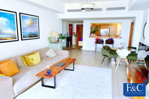 Apartment til salg i Palm Jumeirah, Dubai, UAE 2 soveværelser, 175.2 kvm № 44600 - foto 2