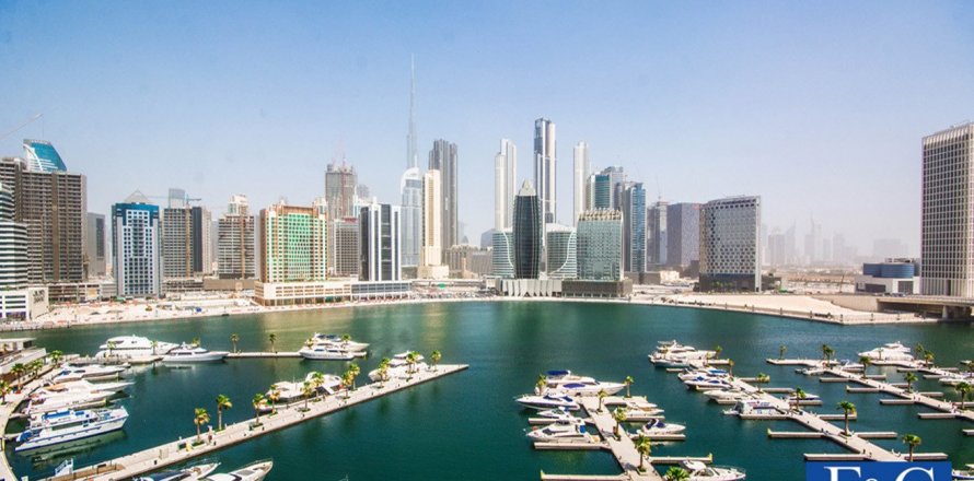 Apartment i Business Bay, Dubai, UAE 4 soveværelser, 724.4 kvm № 44742