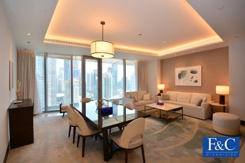 Apartment til leje i Downtown Dubai (Downtown Burj Dubai), Dubai, UAE 2 soveværelser, 157.7 kvm № 44696 - foto 2