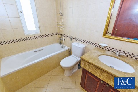 Villa til leje i Arabian Ranches, Dubai, UAE 4 soveværelser, 436.6 kvm № 44581 - foto 10