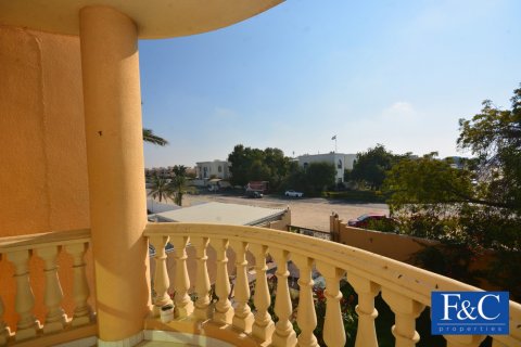 Villa til leje i Umm Suqeim, Dubai, UAE 5 soveværelser, 875.8 kvm № 44875 - foto 20