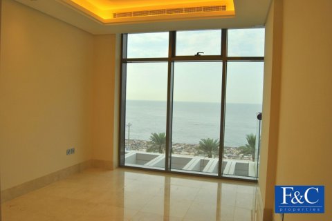 Apartment til salg i Palm Jumeirah, Dubai, UAE 1 soveværelse, 89.8 kvm № 44609 - foto 1