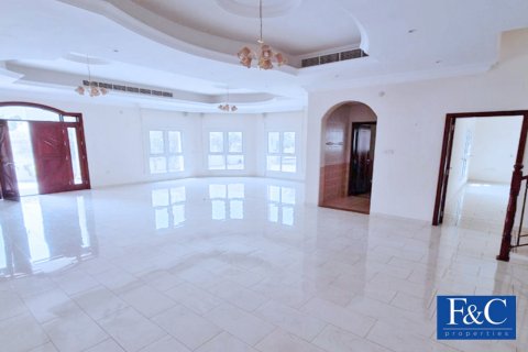 Villa til leje i Umm Suqeim, Dubai, UAE 5 soveværelser, 1419.5 kvm № 44574 - foto 3