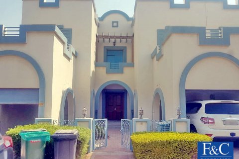 Villa til salg i Falcon City of Wonders, Dubai, UAE 4 soveværelser, 321 kvm № 44726 - foto 1
