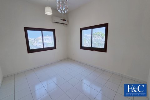 Villa til leje i Dubai, UAE 5 soveværelser, 557.4 kvm № 44844 - foto 7