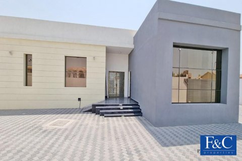 Villa til leje i Al Barsha, Dubai, UAE 4 soveværelser, 1356.3 kvm № 44976 - foto 1