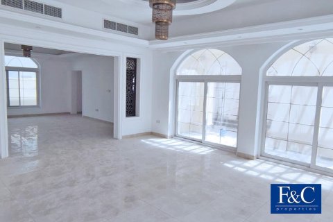 Villa til leje i Al Barsha, Dubai, UAE 5 soveværelser, 1225.6 kvm № 44983 - foto 1