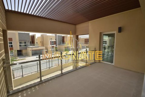 Villa til salg i Al Barsha, Dubai, UAE 5 soveværelser, 666 kvm № 50262 - foto 9