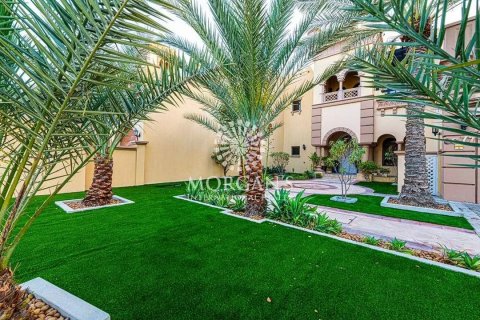 Villa til salg i Palm Jumeirah, Dubai, UAE 3 soveværelser, 423 kvm № 49765 - foto 10