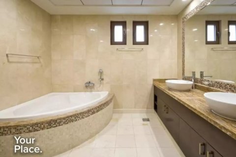 Villa til salg i Palm Jumeirah, Dubai, UAE 4 soveværelser, 1340 kvm № 59198 - foto 9
