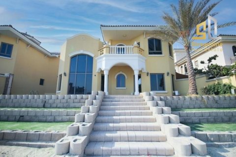 Villa til salg i Palm Jumeirah, Dubai, UAE 4 soveværelser, 676.14 kvm № 63235 - foto 9