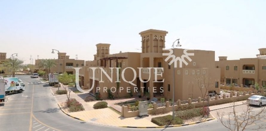 Villa i Al Furjan, Dubai, UAE 5 soveværelser, 600 kvm № 66764