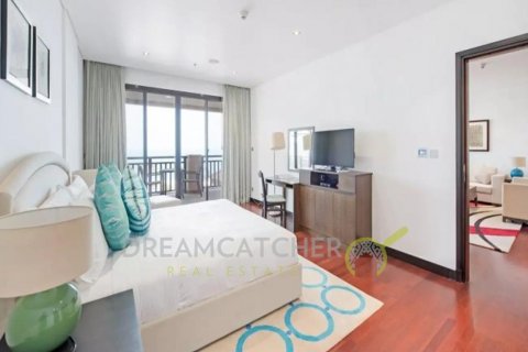 Apartment til salg i Palm Jumeirah, Dubai, UAE 48.03 kvm № 70316 - foto 2