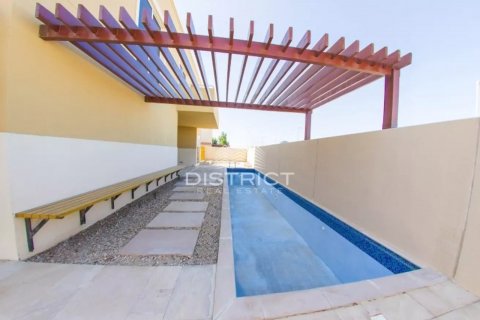 Villa til salg i Al Raha Gardens, Abu Dhabi, UAE 5 soveværelser, 483 kvm № 78490 - foto 2