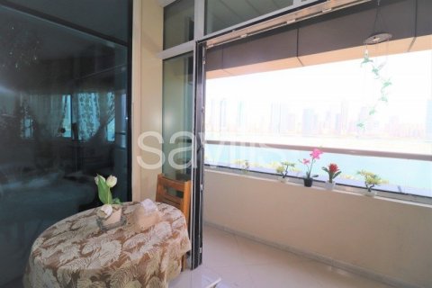 Apartment til salg i Al Khan, Sharjah, UAE 3 soveværelser, 246.7 kvm № 76051 - foto 11