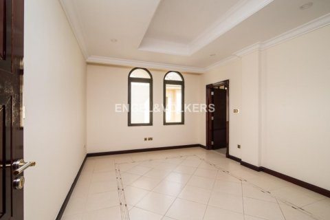 Villa zum Verkauf in Palm Jumeirah, Dubai, VAE 4 Schlafzimmer, 464.51 m2 Nr. 18373 - Foto 10