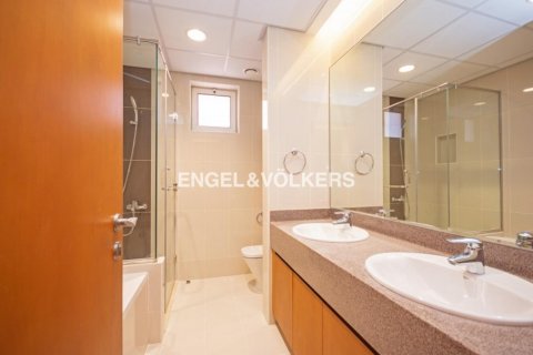 Villa zum Verkauf in Nadd Al Sheba, Dubai, VAE 4 Schlafzimmer, 354.33 m2 Nr. 18292 - Foto 16