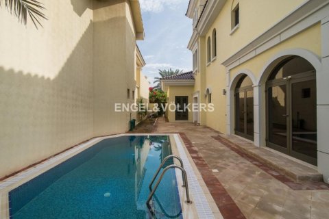 Villa zum Verkauf in Palm Jumeirah, Dubai, VAE 4 Schlafzimmer, 464.51 m2 Nr. 18373 - Foto 13