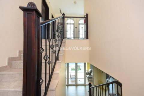 Villa zum Verkauf in Jumeirah Park, Dubai, VAE 3 Schlafzimmer, 666.30 m2 Nr. 27749 - Foto 13