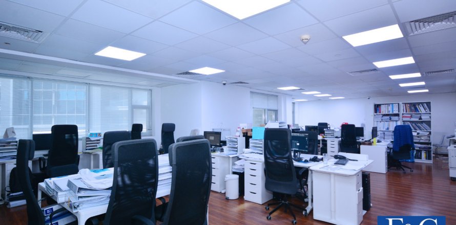 Büroraum in Business Bay, Dubai, VAE: 132.2 m2 Nr. 44936