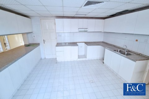 Villa zur Miete in Umm Suqeim, Dubai, VAE 4 Schlafzimmer, 464.5 m2 Nr. 44842 - Foto 4