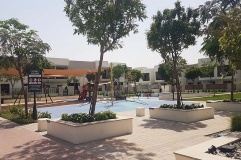 Bauprojekt ZAHRA TOWNHOUSES in Town Square, Dubai, VAE Nr. 61605 - Foto 7